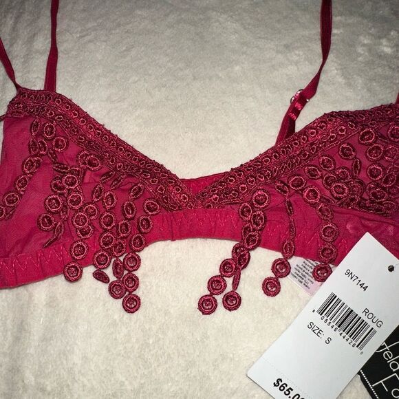 Hanky Panky Red Lace Bralette - Picture 4 of 5